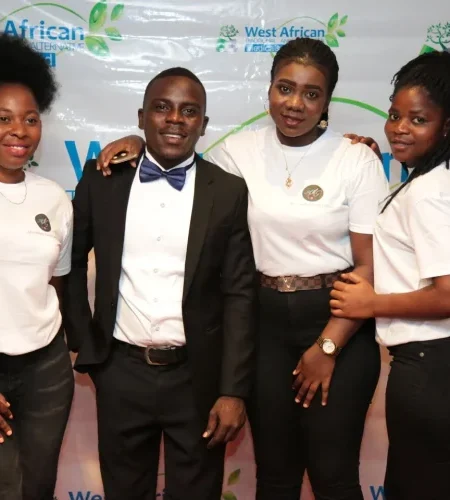 36242413_193759461341907_8794786939833155584_n-rhwpv04aml5o5uc0wtfcr8e90ergu9dpmgnhdd8n7s